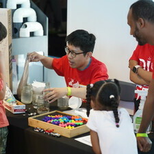 a volunteer explains his activity