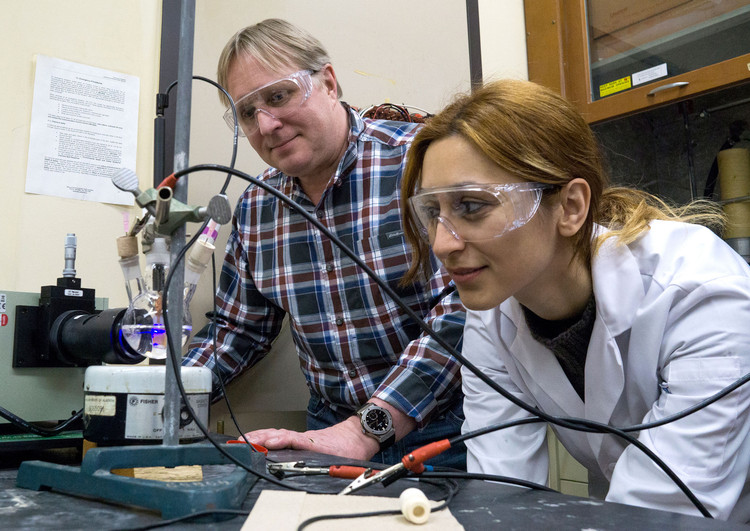 Principal Investigator Steve Bergens with Post-Doctoral Fellow Mona Amiri