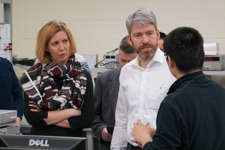 Professors Anna Grevé and Christian Doetsch tour the lab of Future Energy Systems Principal Investigator Ryan Li. 