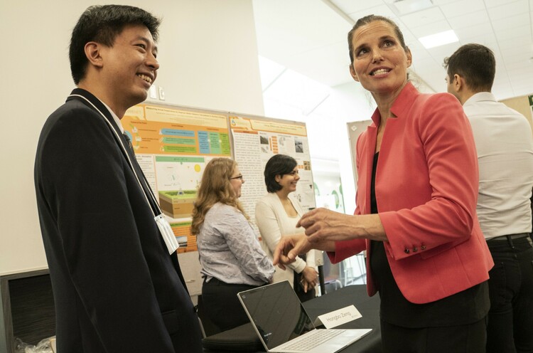 Future Energy Systems Principal Investigator Hongbo Zeng with Minister of Science and Sport Kirsty Duncan. 